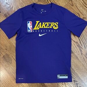 Boy’s Los Angeles Lakers Nike Dri-Fit Shirt. Size Medium. Like New Condition.